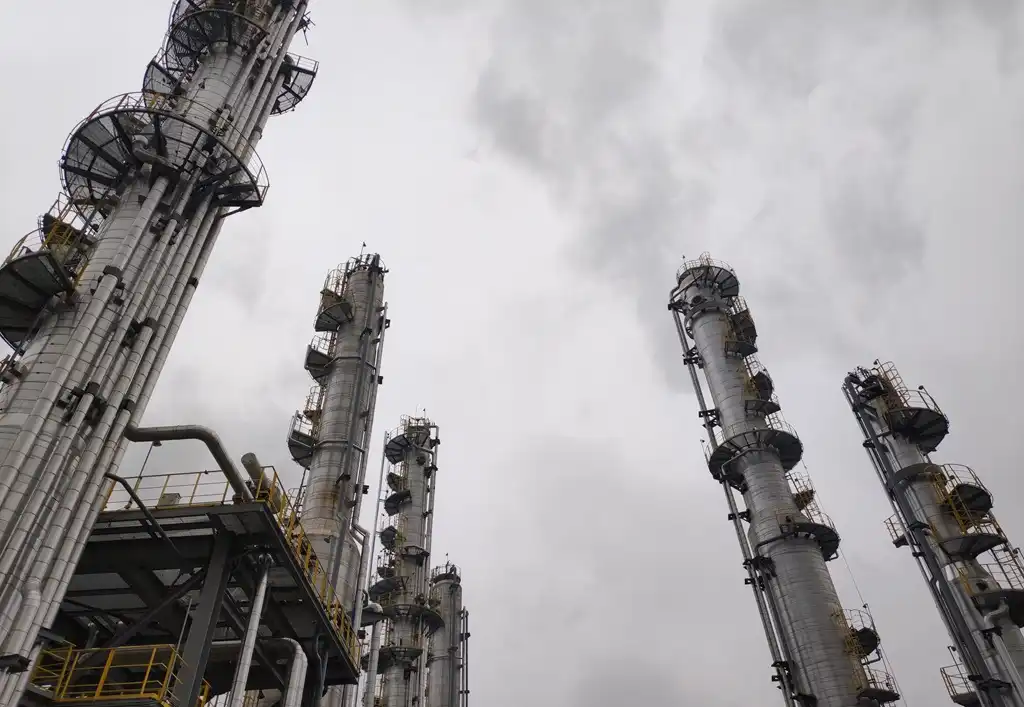 Which Control Valve Design Provides the Most Stable Flow in Refineries?